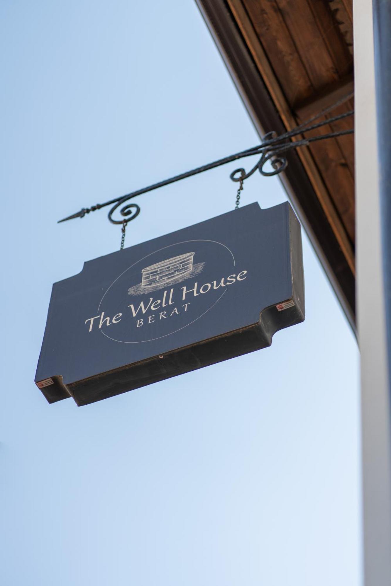 The Well House - Unesco Berat Bagian luar foto